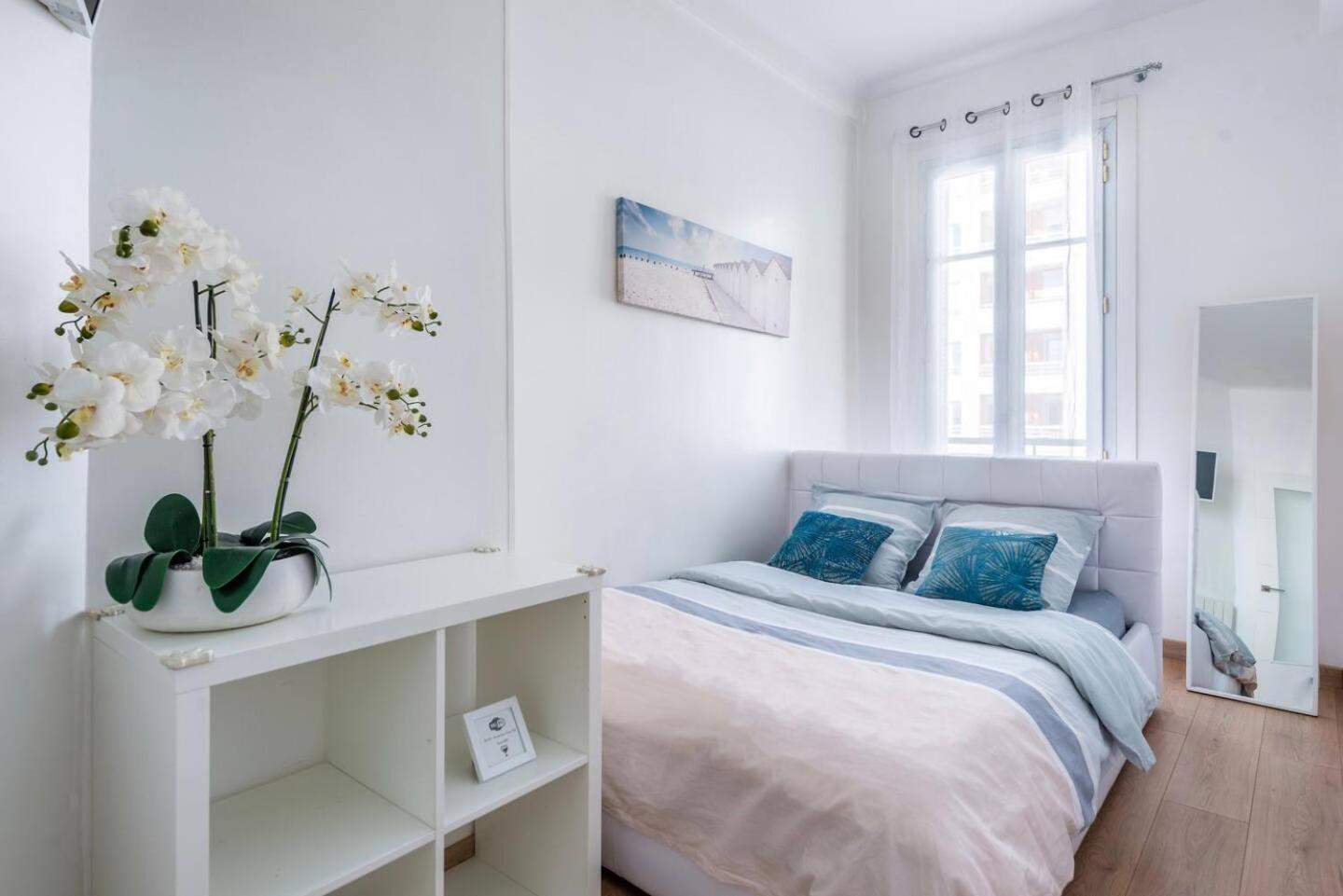 Apartment Modern Sea View On Promenade Des Nice