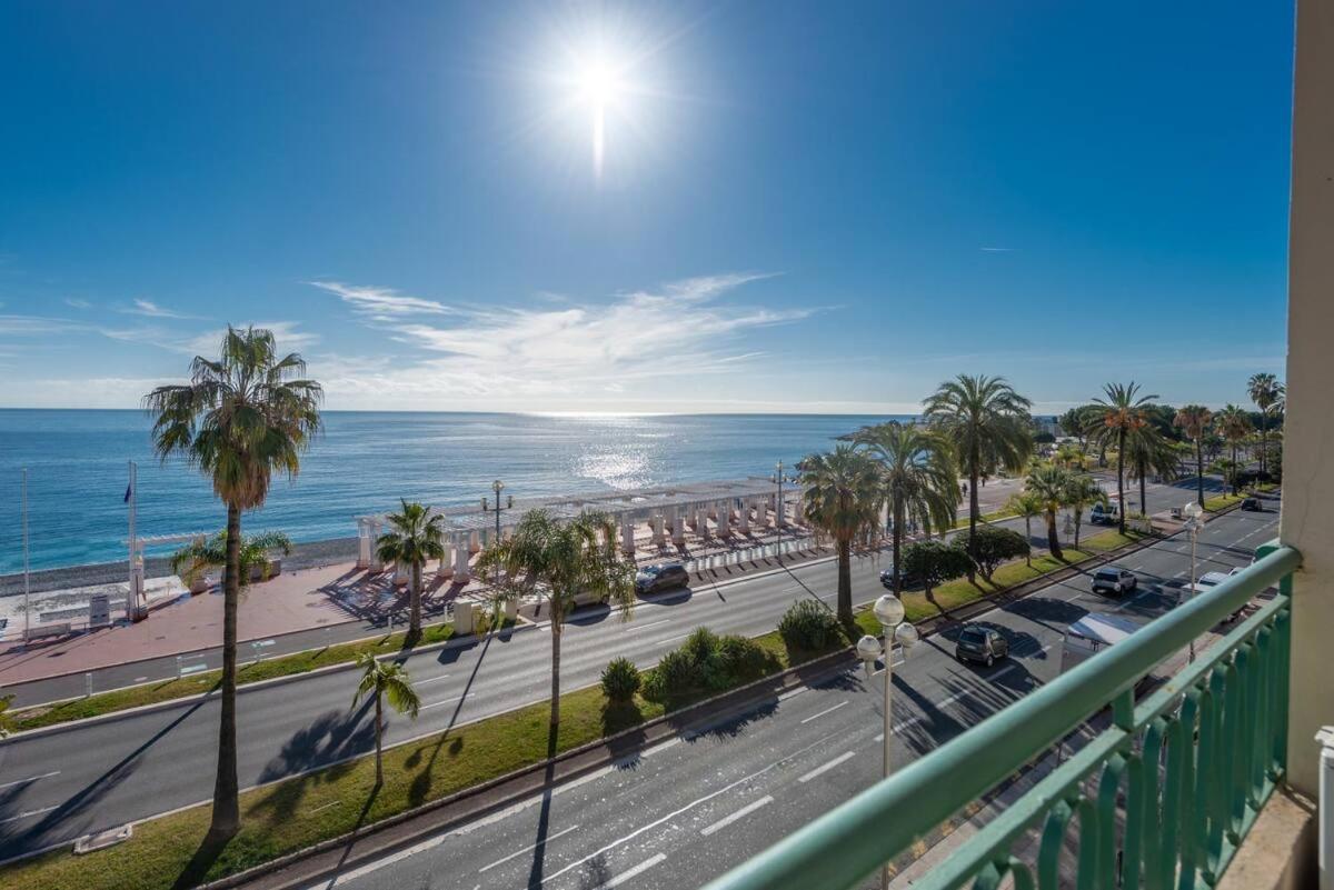 Modern Sea View On Promenade Des Nice